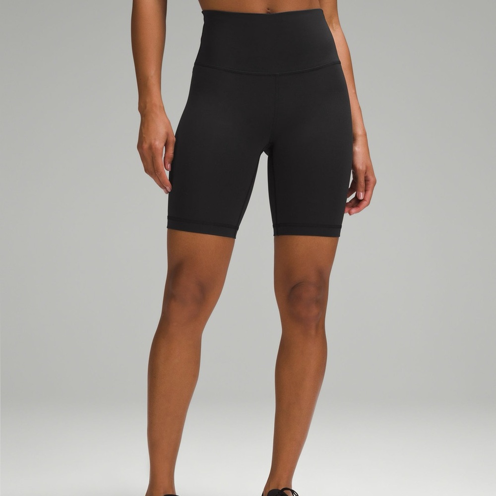Lululemon Wunder Train High-Rise Short 8”